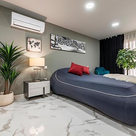 Ferienwohnung Luxury Casa Con Piscina, Wifi, 150M Dal Mare Miami Playa Exterior foto
