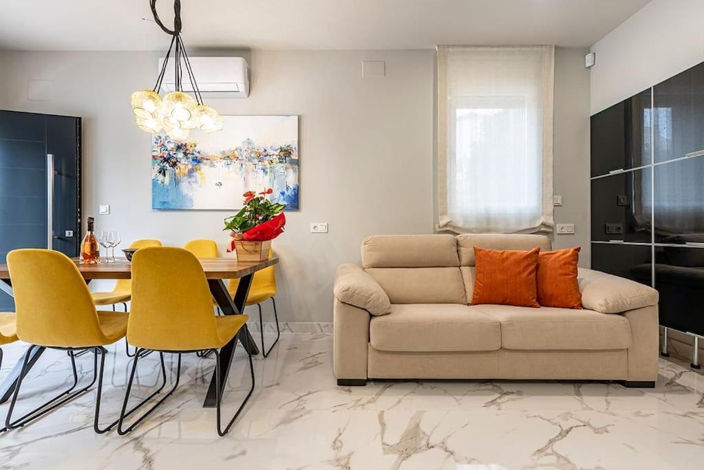 Ferienwohnung Luxury Casa Con Piscina, Wifi, 150M Dal Mare Miami Playa Exterior foto