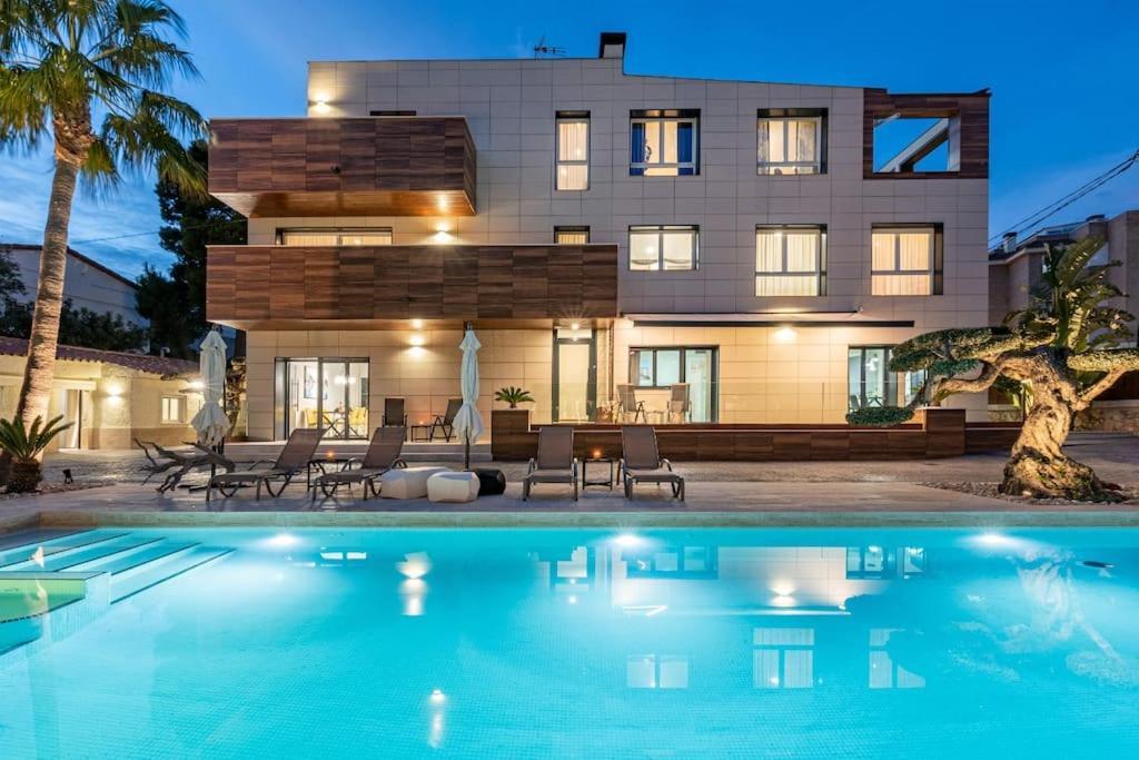 Ferienwohnung Luxury Casa Con Piscina, Wifi, 150M Dal Mare Miami Playa Exterior foto