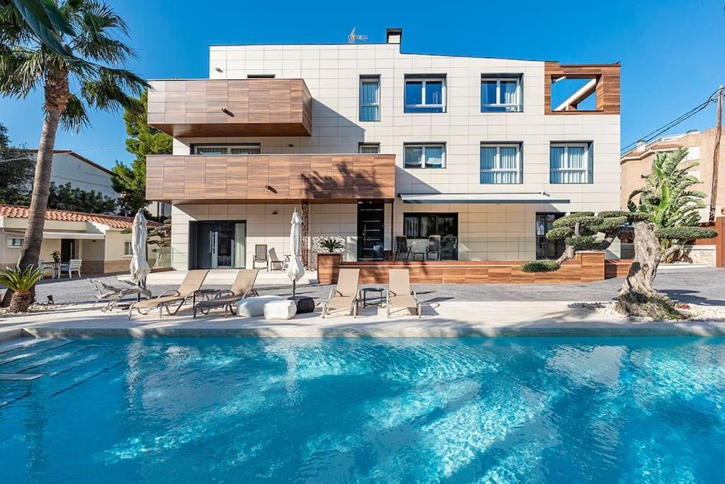 Ferienwohnung Luxury Casa Con Piscina, Wifi, 150M Dal Mare Miami Playa Exterior foto