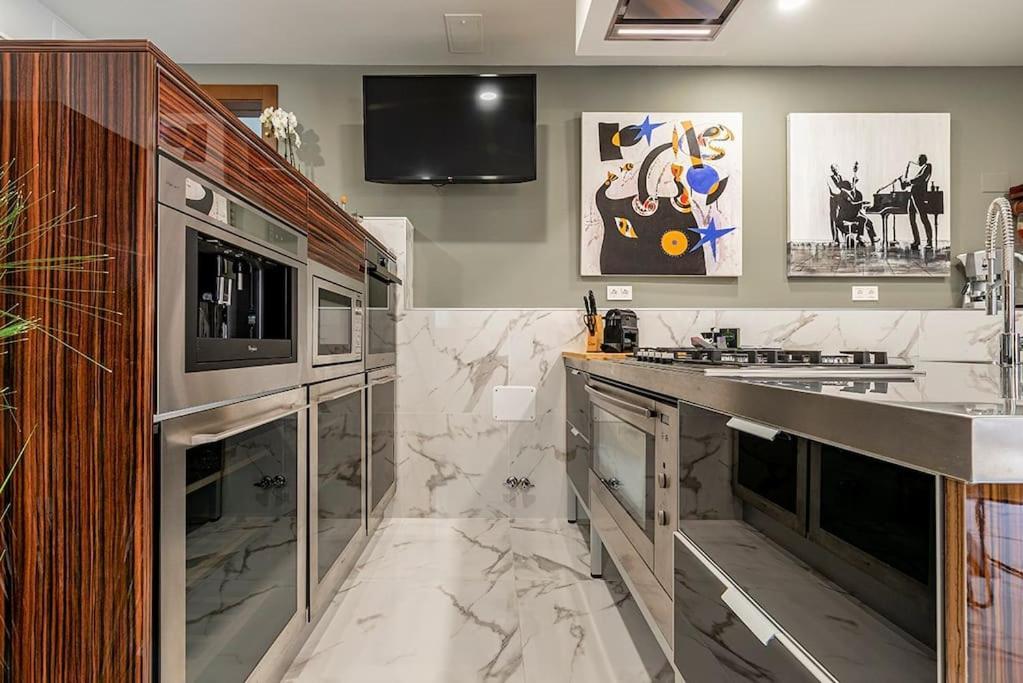 Ferienwohnung Luxury Casa Con Piscina, Wifi, 150M Dal Mare Miami Playa Exterior foto