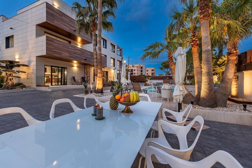 Ferienwohnung Luxury Casa Con Piscina, Wifi, 150M Dal Mare Miami Playa Exterior foto